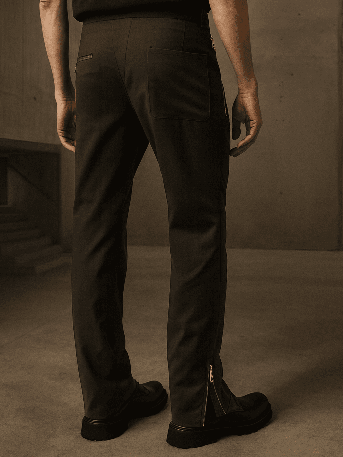SPODNIE FLARED PANTS BLACK