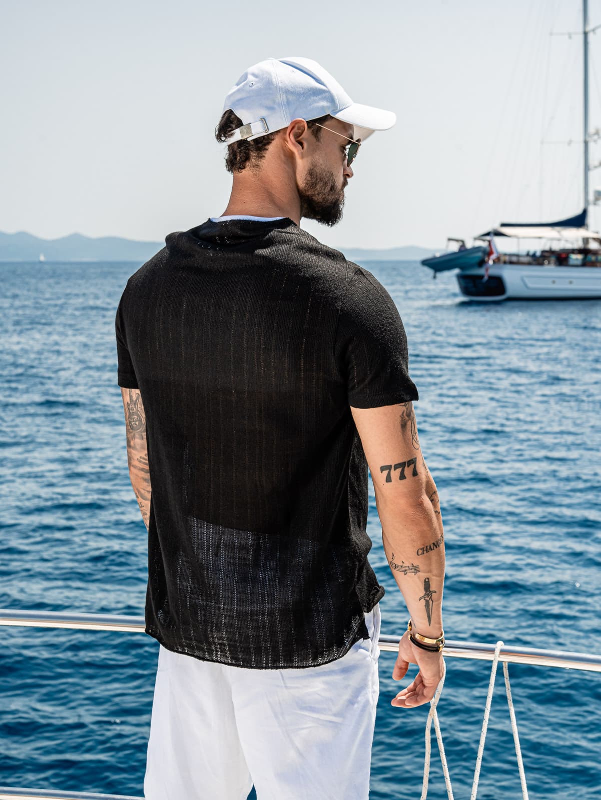 T-SHIRT UNDERCOVER BLACK 