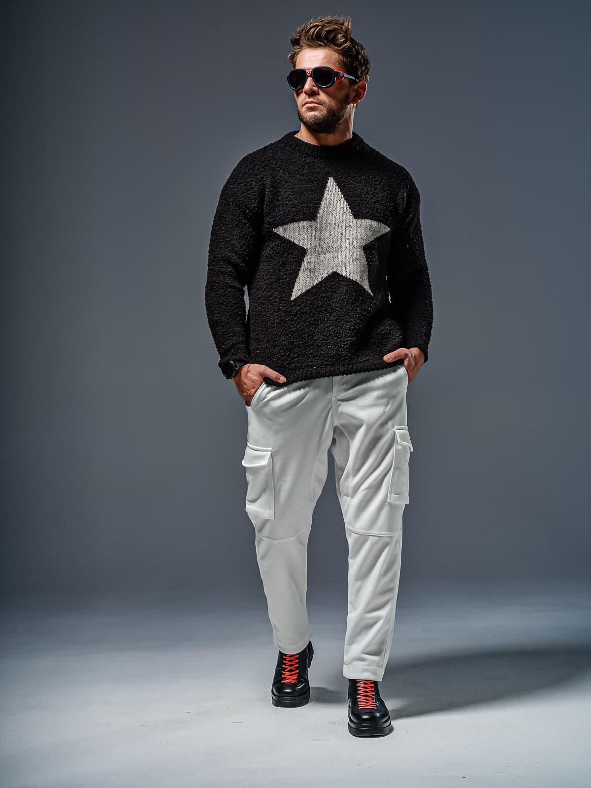 sweter Black Star