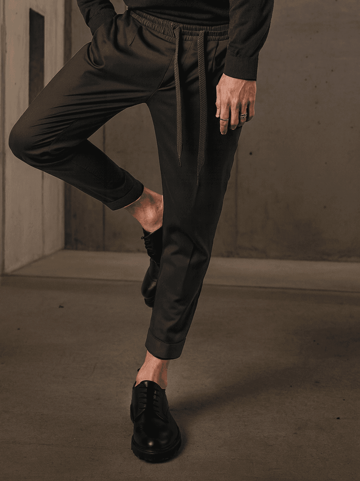 SPODNIE TRAPEZE PANTS BLACK