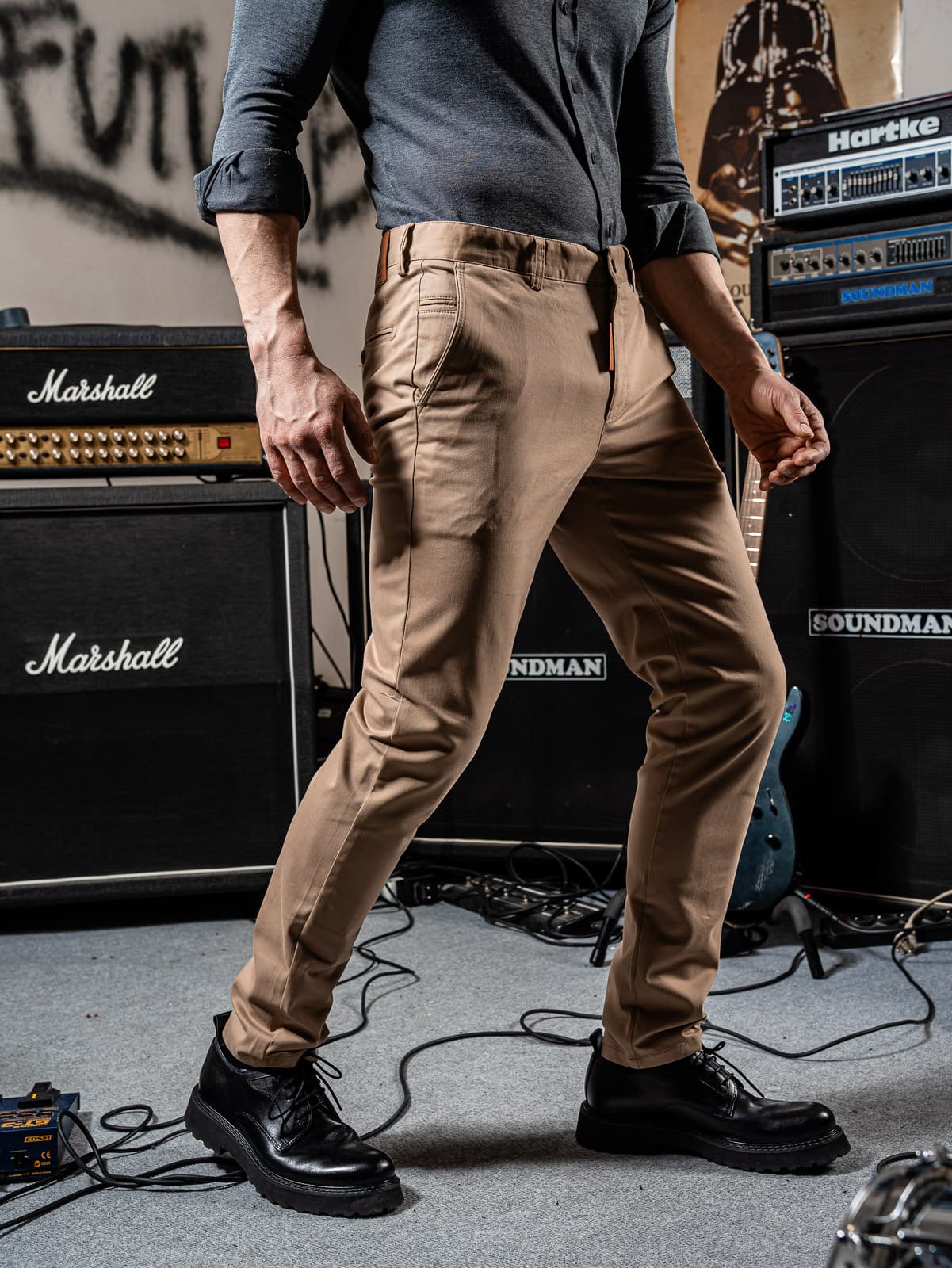 BEIGE BOULDER PANTS