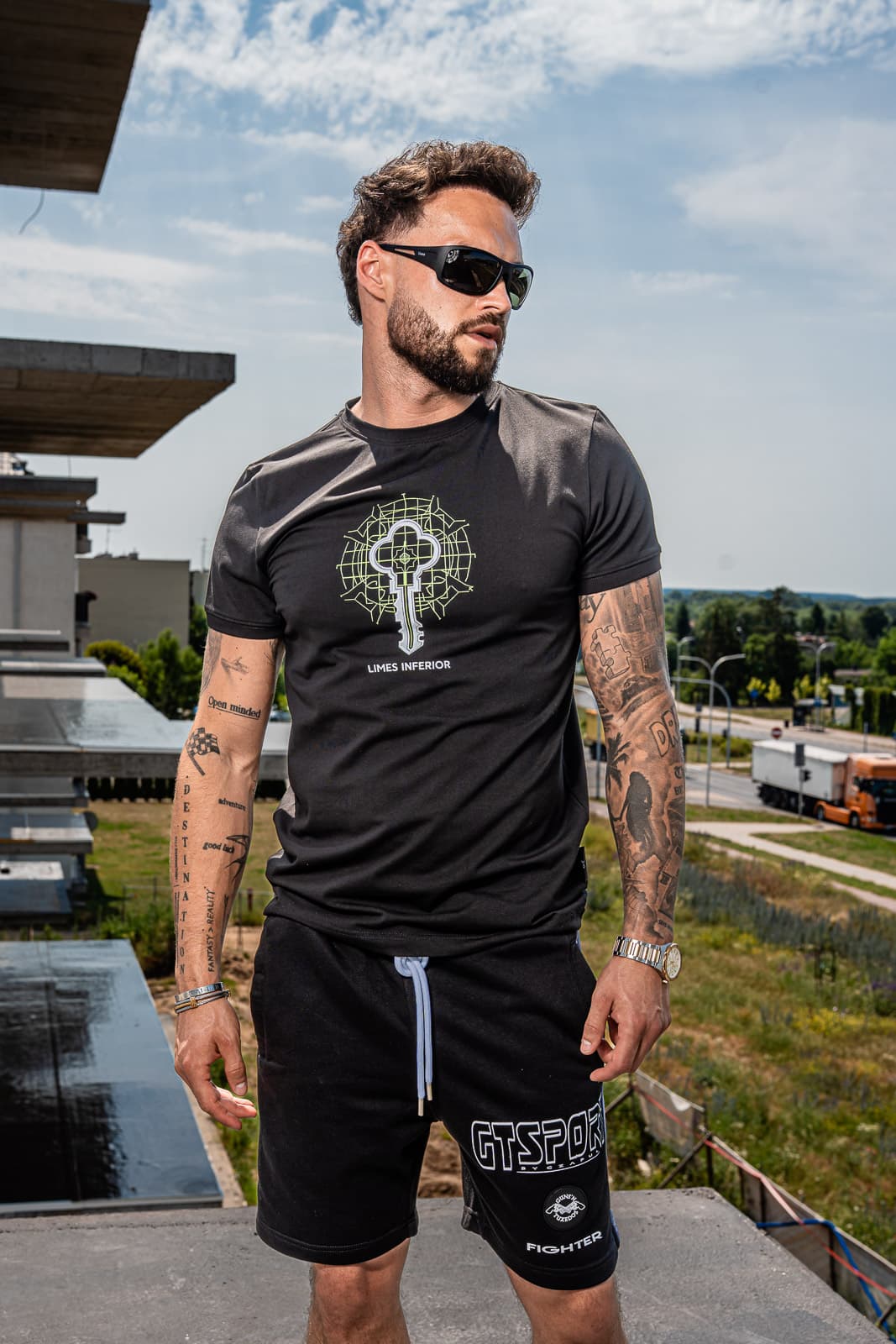 t-shirt The Key