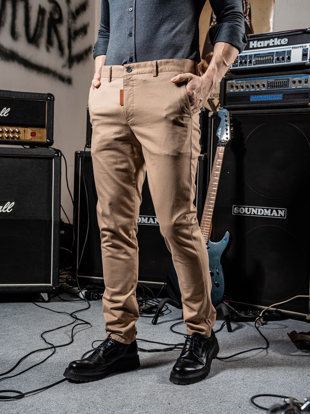 BEIGE BOULDER PANTS